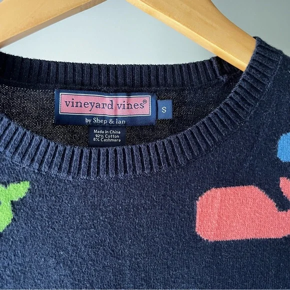 Vineyard Vines Whale Crewneck Sweater - Picture 3 of 4